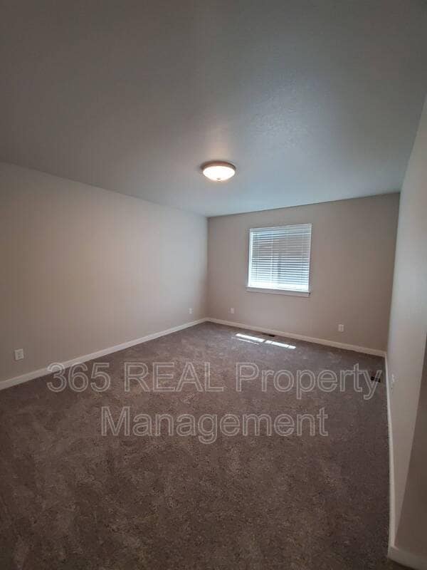 Building Photo - 1721 Westward Cir