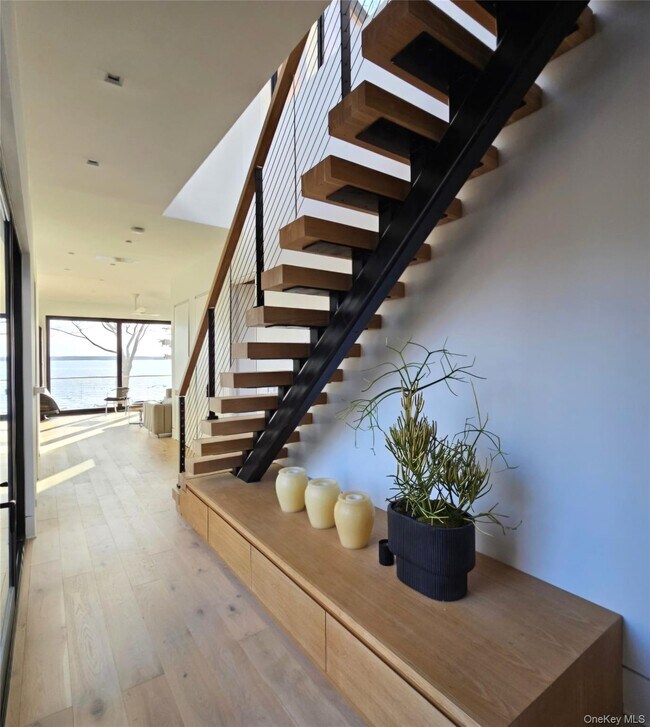 Building Photo - 599 Peconic Bay Blvd