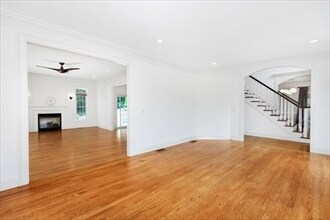 Building Photo - 14 Brattle Ln