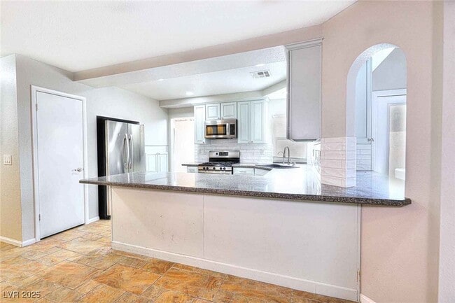 Building Photo - 1411 Bareback Ct