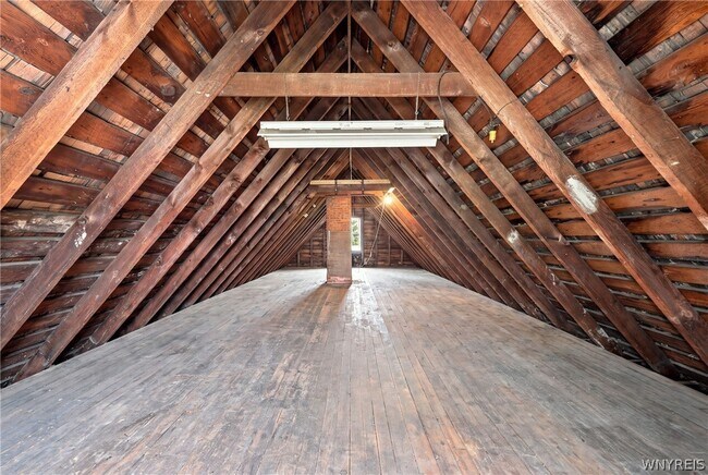 Building Photo - 304 W Delavan Ave