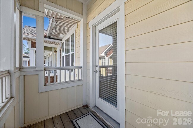 Building Photo - 1733 Matheson Ave