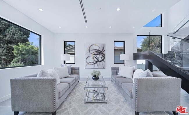 Building Photo - 4710 Berryman Ave