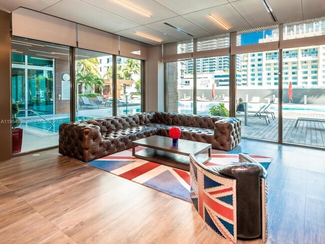 Building Photo - 1080 Brickell Ave