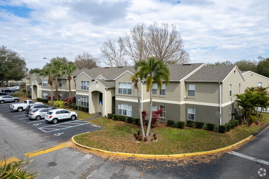 Fusion Apartments 2603 Silkwood Cir Orlando FL 32818 Apartment Finder