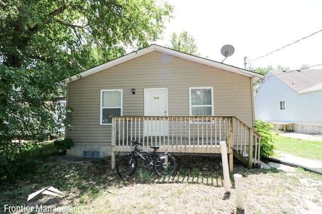 Primary Photo - Cozy apartment next to City Park and near ...