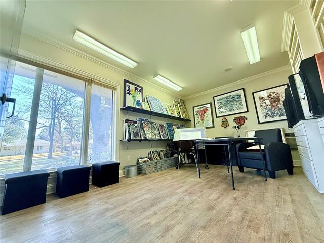 Building Photo - 7141 Twin Tree Ln