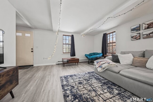 Building Photo - 62 Church St