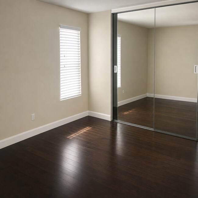 Building Photo - 5510 Armitos Ave