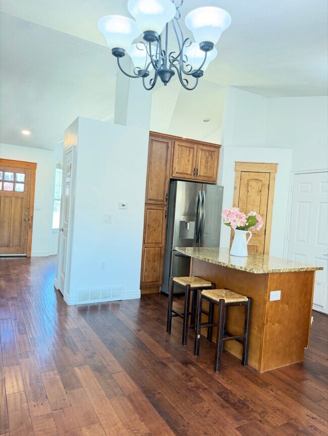Building Photo - 4624 Quiet Cir