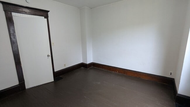 Building Photo - Charming Home for Rent in Scenic Canton: Y...