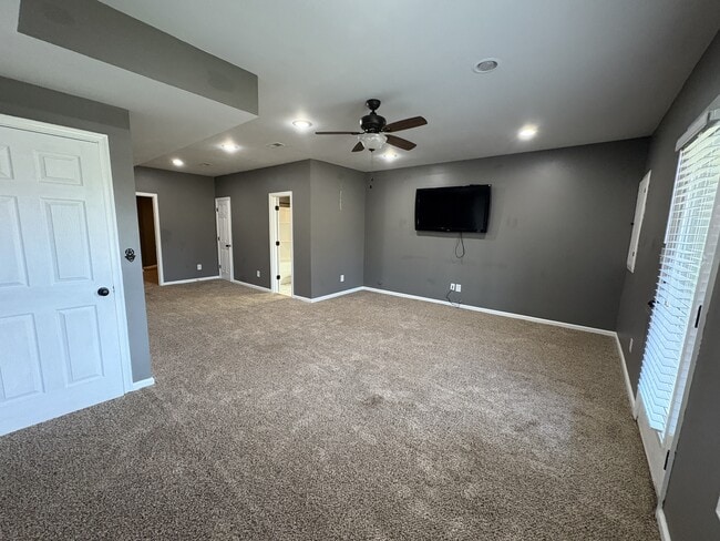 Building Photo - 154 Mallard Ln