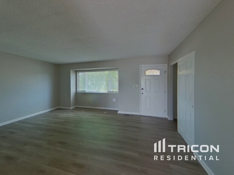 Building Photo - 7520 Dove Creek Cir