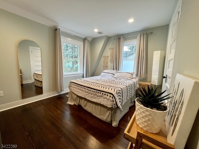 Building Photo - 45 Brookfield Rd