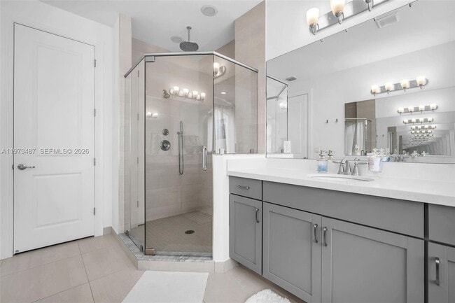 Building Photo - 1052 SW 113th Way