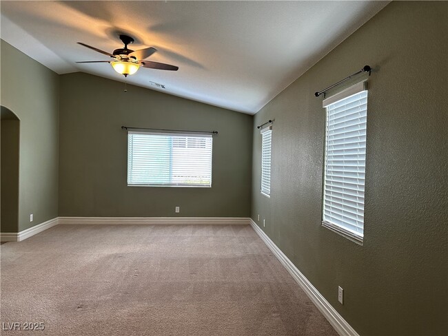 Building Photo - 362 Dogleg Dr
