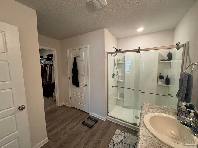 Building Photo - 914 Lovebird Ct