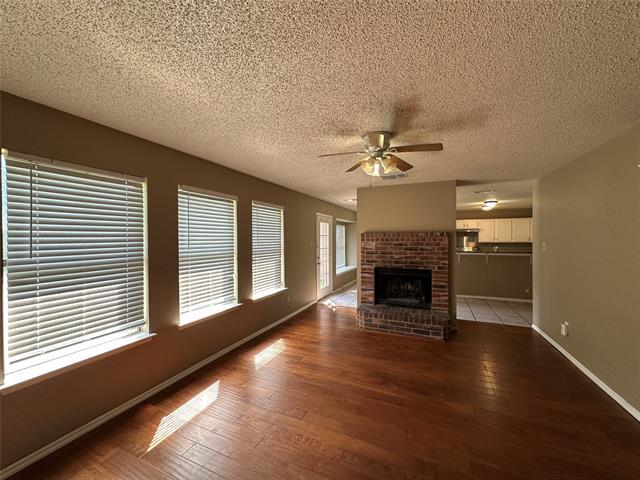 Building Photo - 6109 Cypress Dr