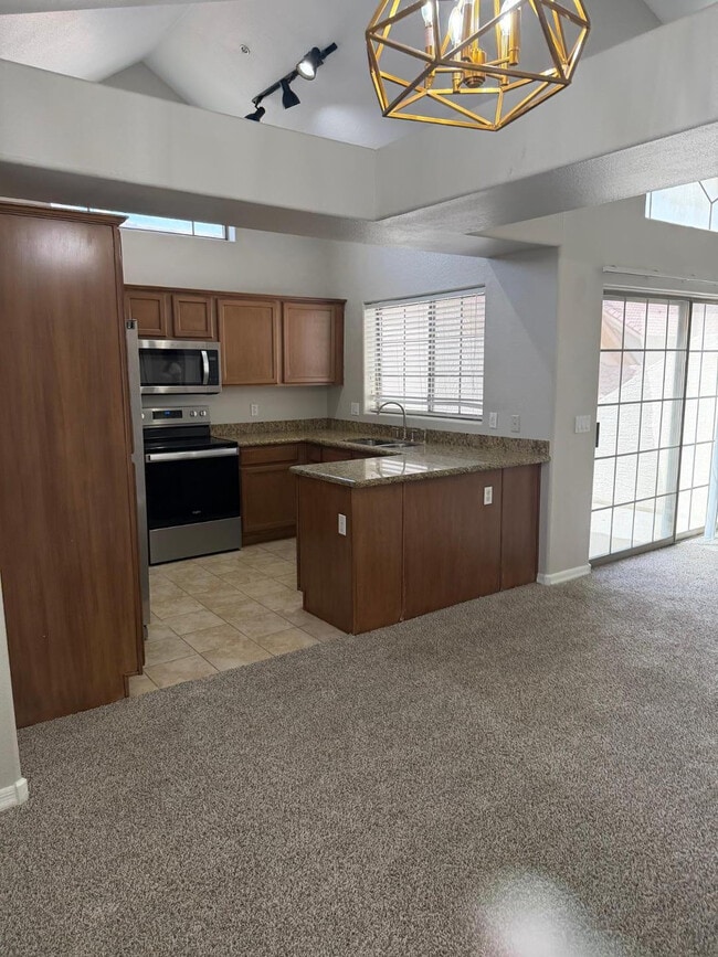 Building Photo - 2801 N Litchfield Rd