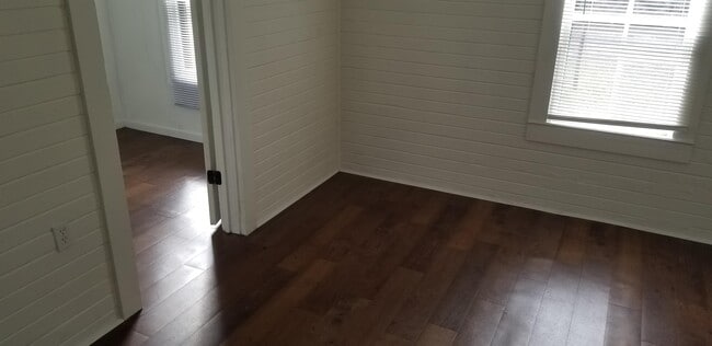 Building Photo - 2012 Husson Ave