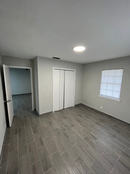 Building Photo - 2906 Corpus Christi St