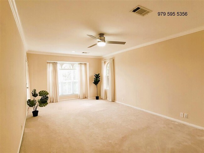 Building Photo - 8504 Young Ln