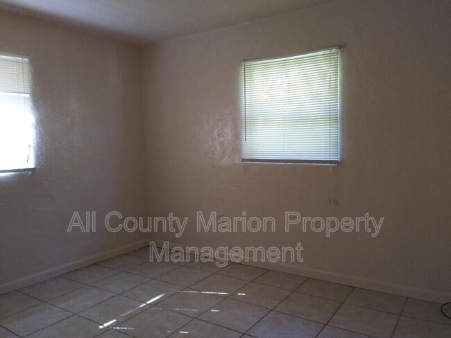 Building Photo - 2026 NW 14th St