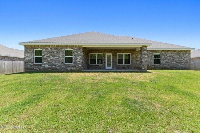Building Photo - 12213 Savannah Cir