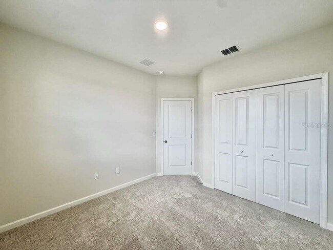 Building Photo - 15517 Bay Brg St