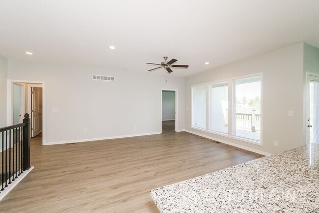 Building Photo - 4BR/3BA | Newly Renovated Single Family Home | 1-Car Covered Parking | In Bradley Crossing!