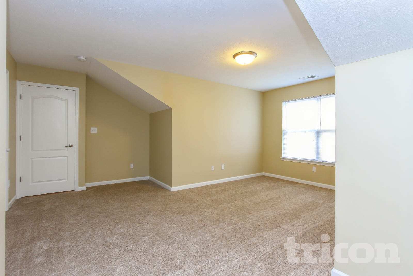 Building Photo - 5609 Lipizzan Ln