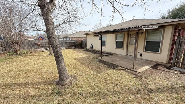 Building Photo - 317 McCarthur Dr