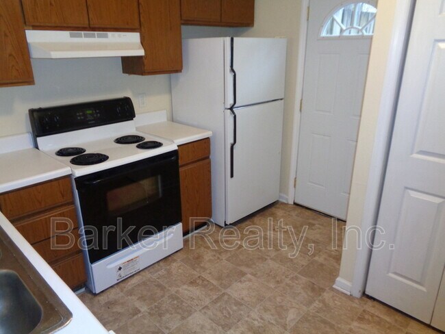 Building Photo - 4929 Coral Ridge Ct