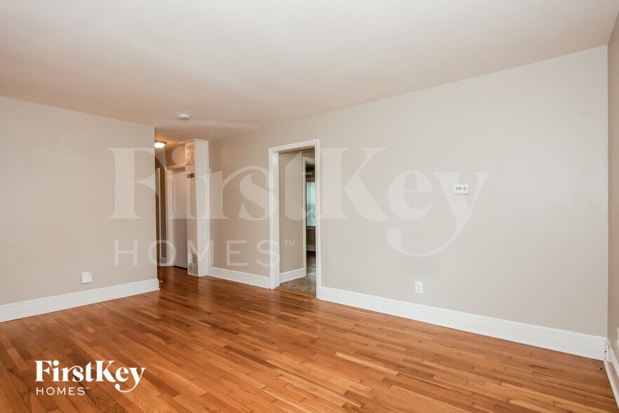 Building Photo - 1421 Waddell St