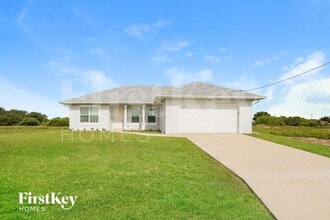 Building Photo - 562 Pachman Cir