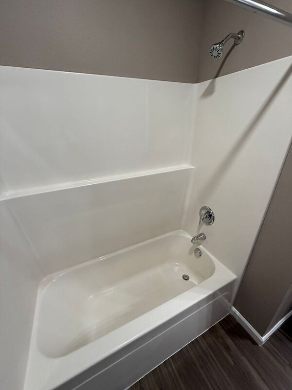 Building Photo - 4235 Hawthorne Ave NE