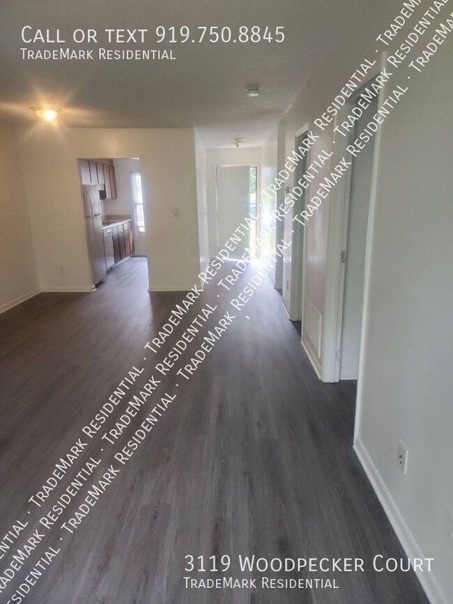 Building Photo - 3119 Woodpecker Ct