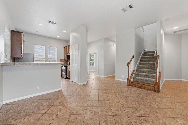 Building Photo - 5102 Caswell Ave
