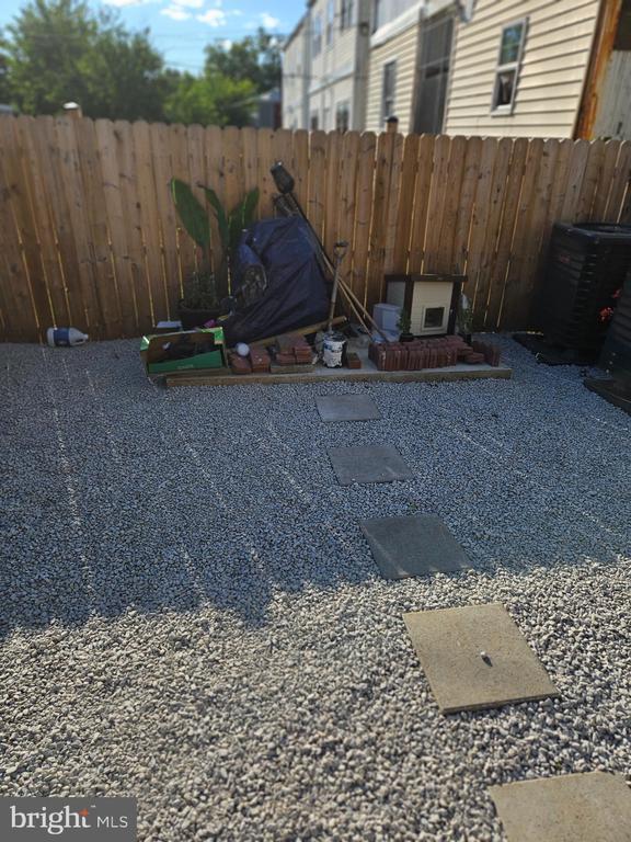 Building Photo - 1223 Simms Pl NE