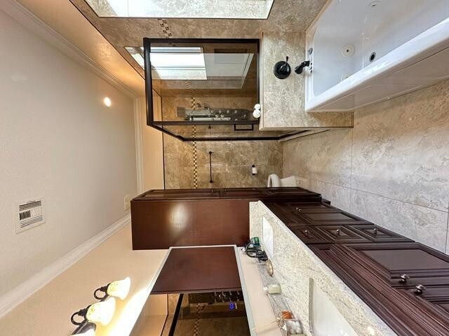 Building Photo - 6830 N 14th St