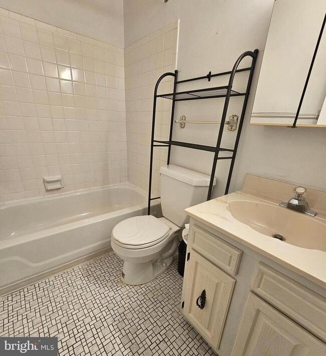 Building Photo - 3435 Pebble Beach Dr