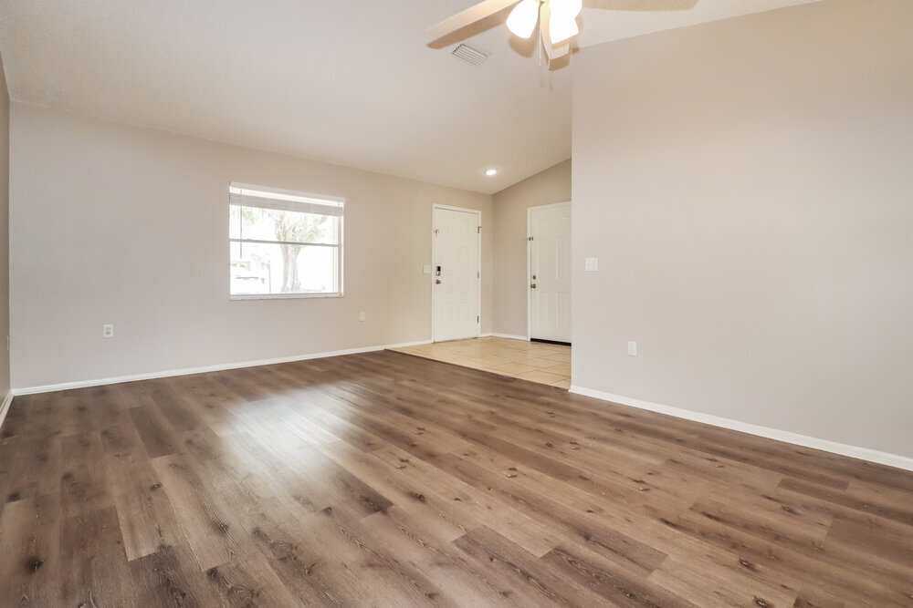 Building Photo - 8047 Hathaway Dr