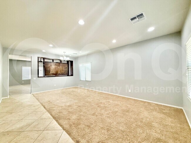 Building Photo - 3159 E Chisum Ln