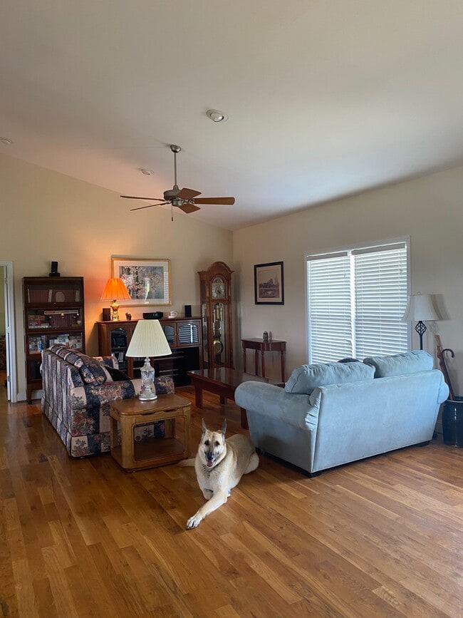 Building Photo - 149 Bowen Farm Rd