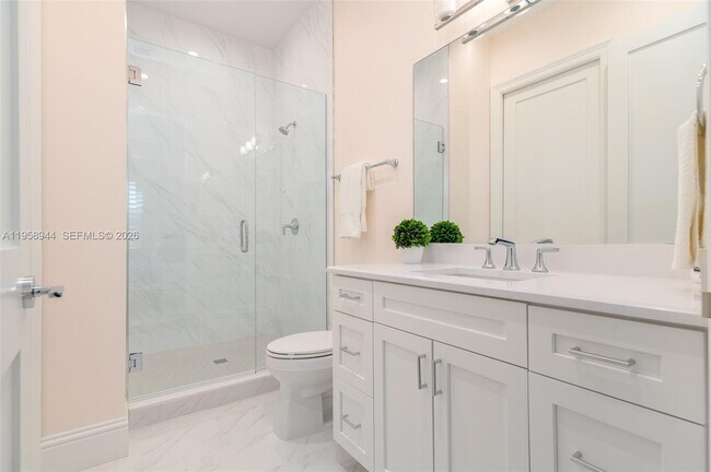 Building Photo - 11269 SE Blair Ln