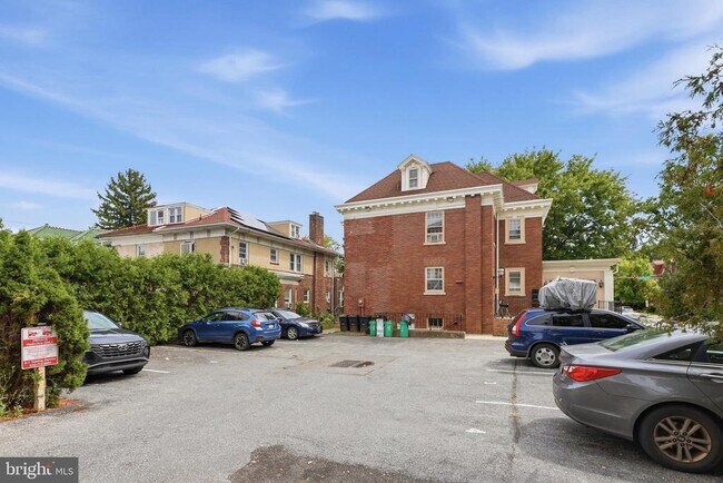 Building Photo - 202 N 17th St