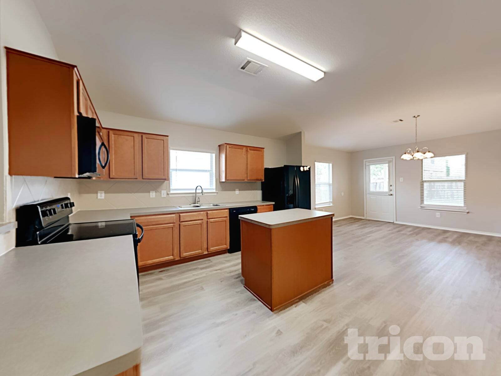 Building Photo - 209 Brahma Way
