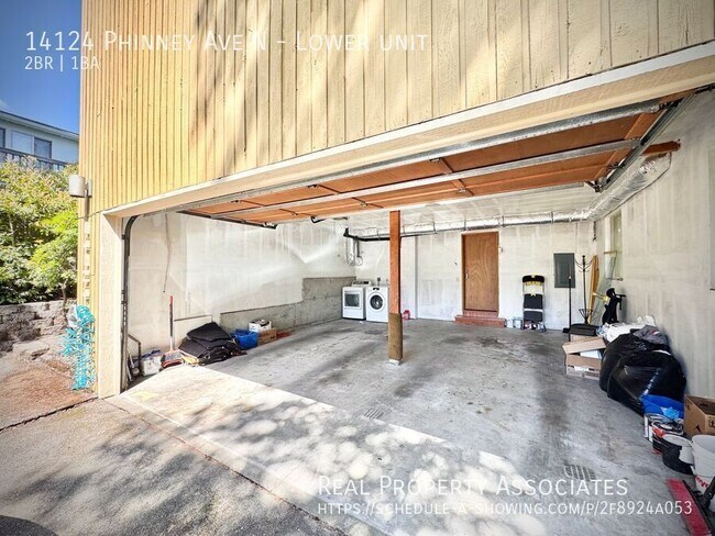 Building Photo - 14124 Phinney Ave N