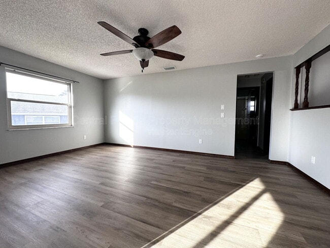 Building Photo - 947 N Atmore Cir