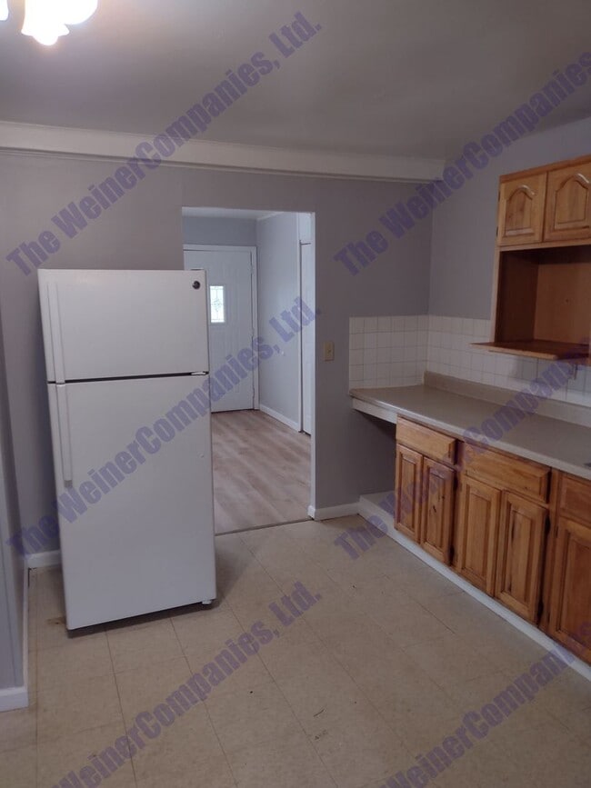 Building Photo - Sublease Available Now!!